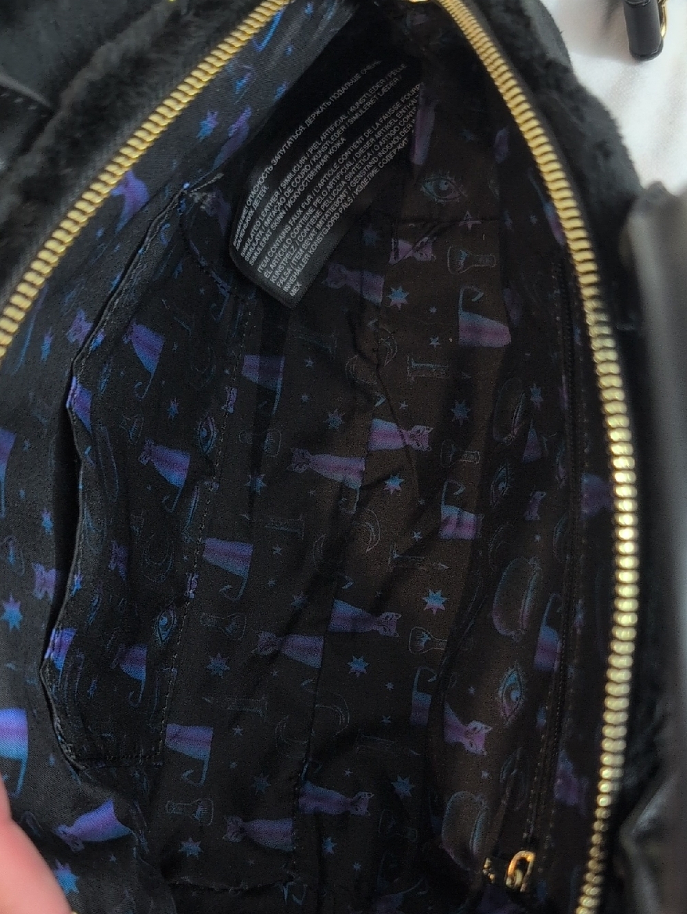 Loungefly Disney Hocus Pocus Binx & Candle Crossbody Bag Halloween Hocus Pocus - Picture 6 of 7
